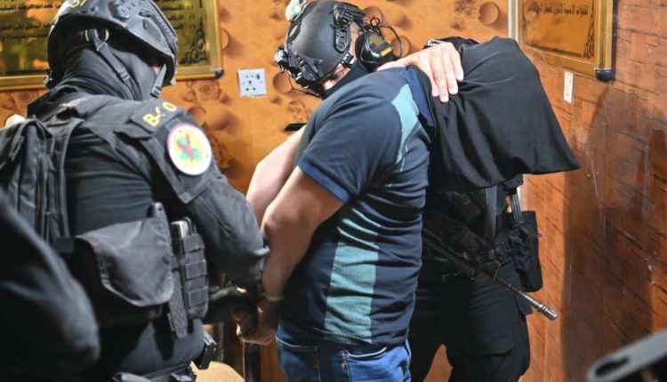 {"id":285034,"title":"\u062a\u062f\u0627\u0639\u064a\u0627\u062a \u0627\u0633\u062a\u0642\u0628\u0627\u0644 \u0633\u062c\u0646\u0627\u0621 \u062a\u0646\u0638\u064a\u0645 \u062f\u0627\u0639\u0634 \u0645\u0646 \u0633\u0648\u0631\u064a\u0627 \u0648\u0627\u0646\u0639\u0643\u0627\u0633\u0627\u062a\u0647 \u0639\u0644\u0649 \u0627\u0644\u0639\u0631\u0627\u0642","category_id":103,"image":"\/filestorage\/1721482665669bbda9ba160.jpeg","counter":30,"slug":"mxkYsEI1","category":{"id":103,"src":"locals","name":"\u0642\u0636\u0627\u064a\u0627 \u0645\u062d\u0644\u064a\u0629"}}